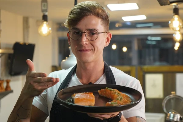 Merenda de solteiro: aprenda duas deliciosas receitas com salmão