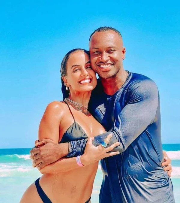 A história de amor de Thiaguinho e Carol Peixinho