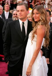 Namoro com Leonardo DiCaprio também influenciou negativamente na vida da modelo Namoro com Leonardo DiCaprio também influenciou negativamente na vida da modelo