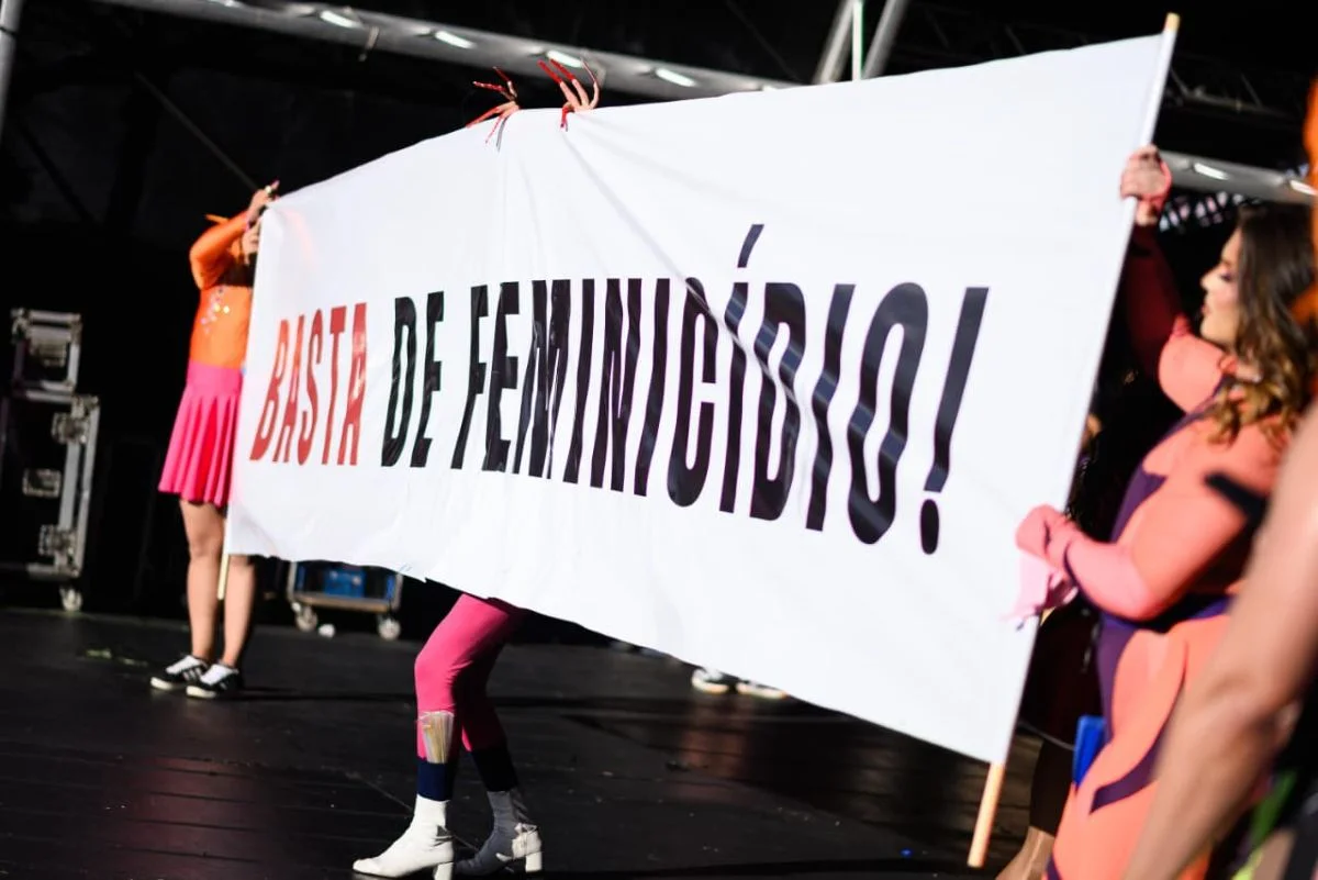 Bloco das Montadas faz campanha contra o feminicídio e a violência de gênero Bloco das Montadas faz campanha contra o feminicídio e a violência de gênero