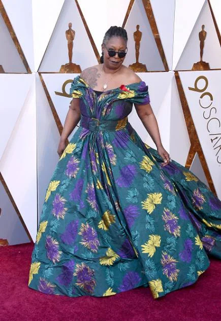 Whoopi Goldberg, de Christian Siriano Whoopi Goldberg, de Christian Siriano