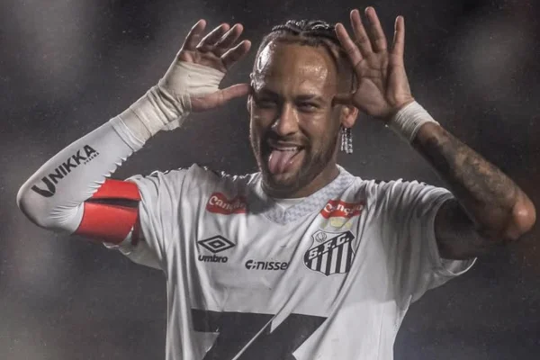 Neymar se pronuncia sobre briga com torcedor: “É difícil controlar”