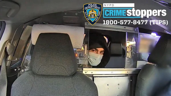 Foto do suspeito de assassinar CEO em Nova York