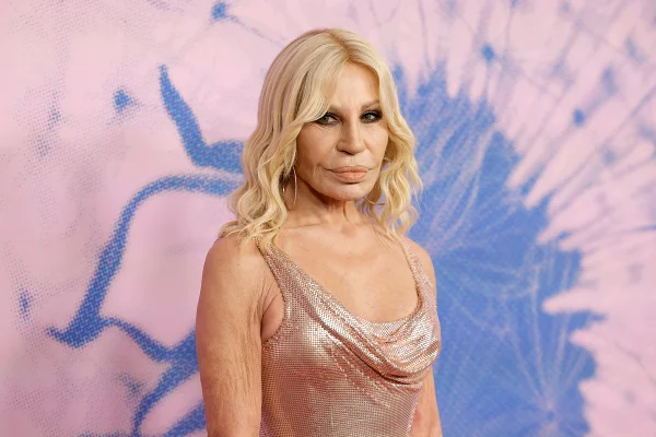 donatella versace - metrópoles