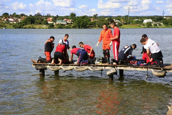 Jovem de 18 anos morre afogado no Lago Paranoá