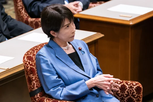 Imagem colorida de primeira-ministra do Japão