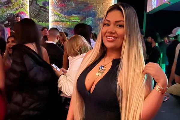 Foto colorida da Mulher Filé