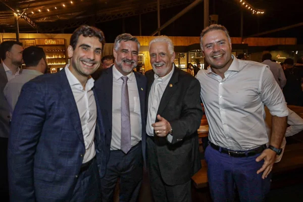 Aniversário do ministro Paulo Pimenta em Brasília