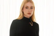 Marina Ruy Barbosa posa de look preto no Instagram