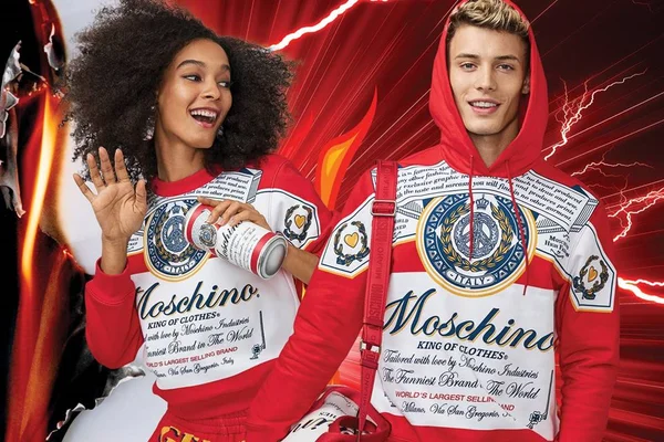 Vai uma gelada aí? Moschino anuncia colaboração com a Budweiser