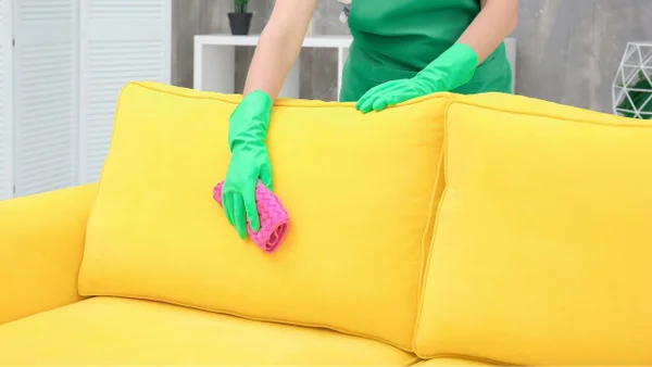 Quando lavar cortinas, travesseiros e capas de almofada?