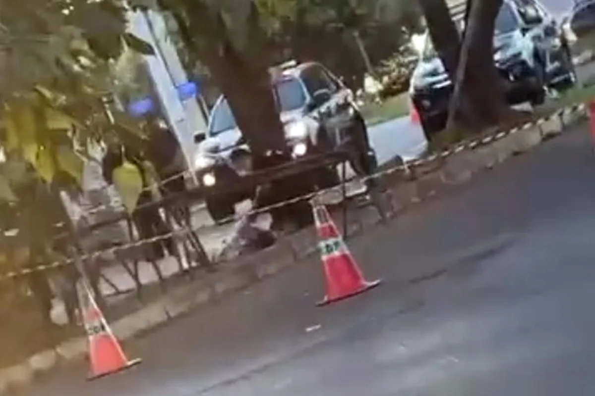 HOMEM COM TORNozOLEIURA ELETRÔNICA EXECUTADO NA AVEÍNA CENTRAL DE SOBRADINHO