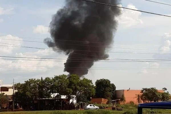 Helicóptero de combate ao tráfico cai e deixa 12 feridos