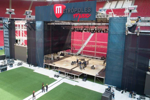 Palco monumental para megashows de Kiss e Deep Purple equivale a edifício de 8 andares