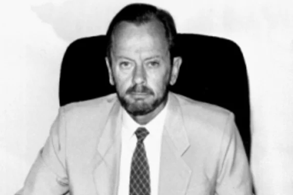 Morre, aos 88 anos, Charles Curt Mueller, professor emérito da UnB