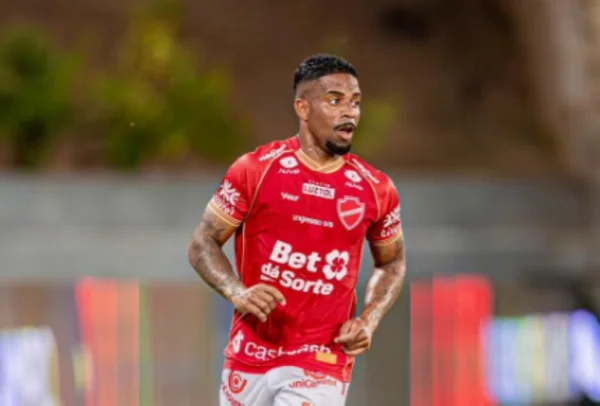 Imagem colorida de Hayner Monjardim, atleta do Vila Nova alvo de operação contra tráfico de drogas e armas- MEtrópoles