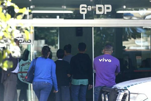 Homem de 22 anos é morto com um tiro durante assalto no DF