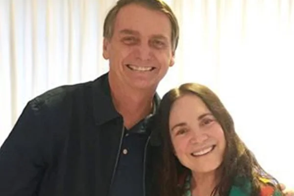 "Só rindo", debocha Regina Duarte sobre Bolsonaro ser réu - Metrópoles