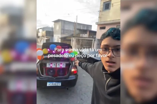 Influenciador afirma que mais de R$ 26 mil em pedidos foram feitos em seu nome e que a família recebeu acionamentos de Bombeiros, Samu e IML - Metrópoles
