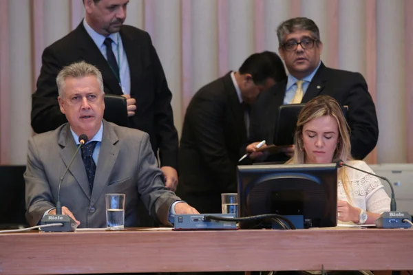 Rollemberg pede apoio e distritais liberam emendas para Saúde