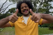 João Luiz Pedrosa posa sorridente em vídeo para o Instagram João Luiz Pedrosa posa sorridente em vídeo para o Instagram