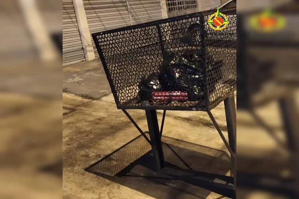 Suspeita de bomba é descartada e PMs encontram relógio em lixeira no DF