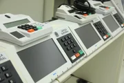 Pela legislação eleitoral, só pode haver pedidos de votos aos eleitores a partir de 16 de agosto, quando tem início a campanha eleitoral de fato.