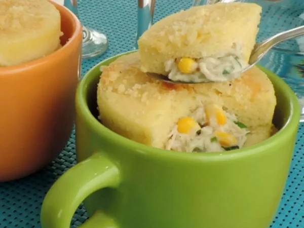 imagem colorida de torta de frango na caneca