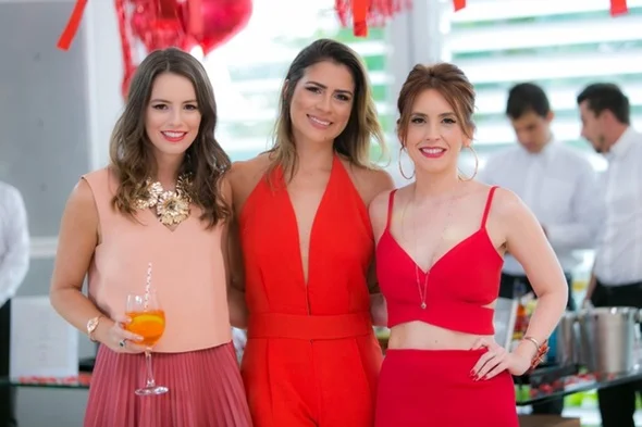 Gabriela Constantino, Barbara Barros e Barbara Souza Gabriela Constantino, Barbara Barros e Barbara Souza
