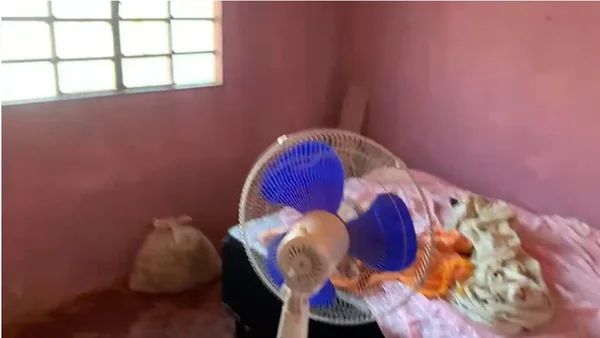 quarto com ventilador