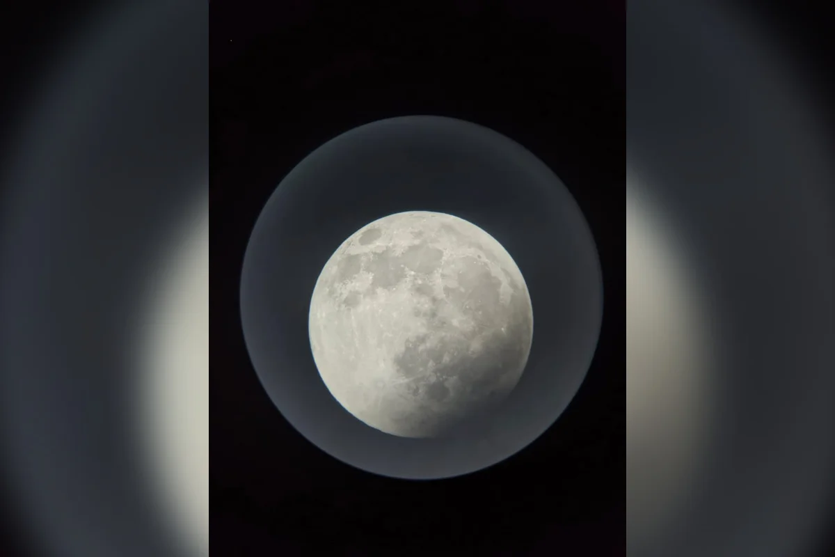 23h35: Início da percepção do eclipse 23h35: Início da percepção do eclipse