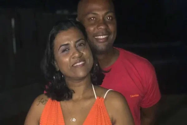 Imagem colorida mostra homem que matou companheira com golpes de marretada e a esposa - Metrópoles