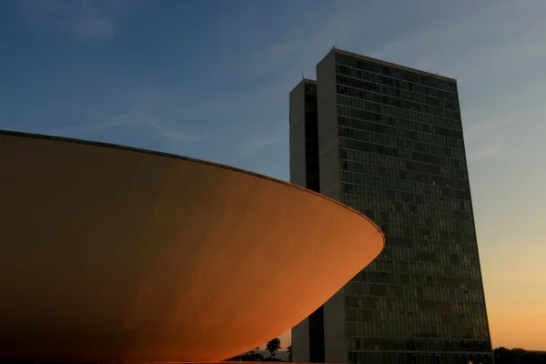 Pacote anticorrupção abrirá margem para anistia a caixa 2