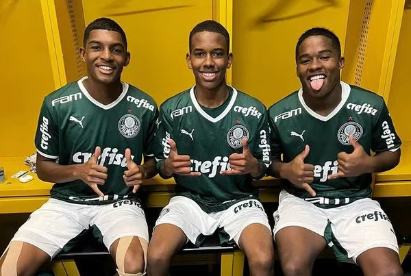 Luis Guilherme, Estêvão e Endrick juntos no Palmeiras - Metrópoles