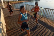 Atletas competem na prova Triathlon Standard no Metrópoles Endurance