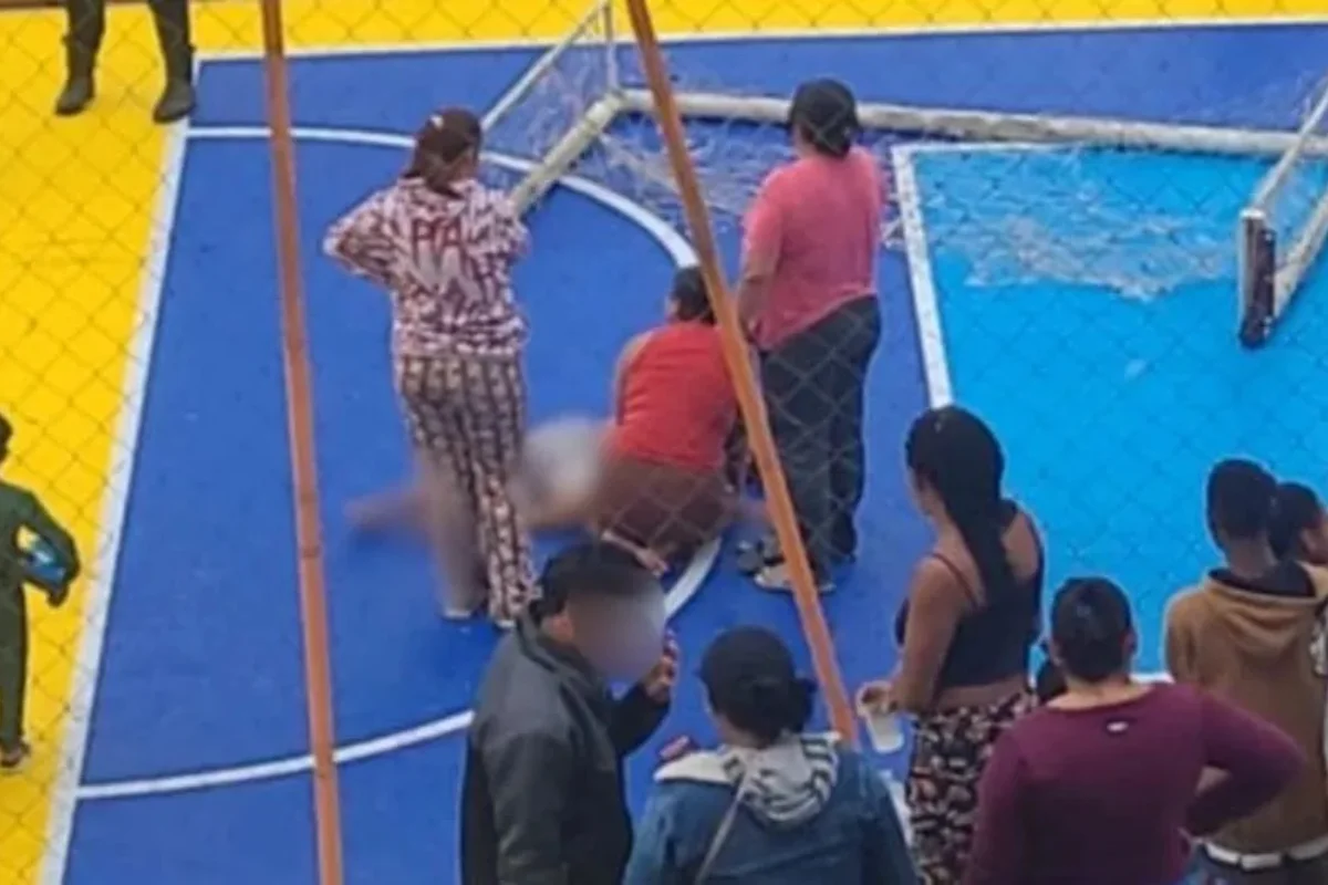 Menino de 8 anos é internado em UTI após trave cair na cabeça em SC
