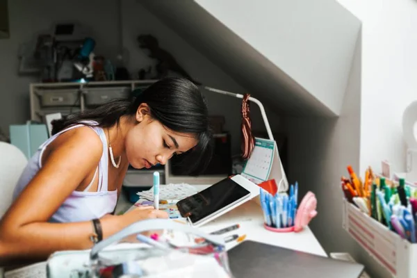 5 cursos gratuitos e on-line sobre marketing para fazer em casa