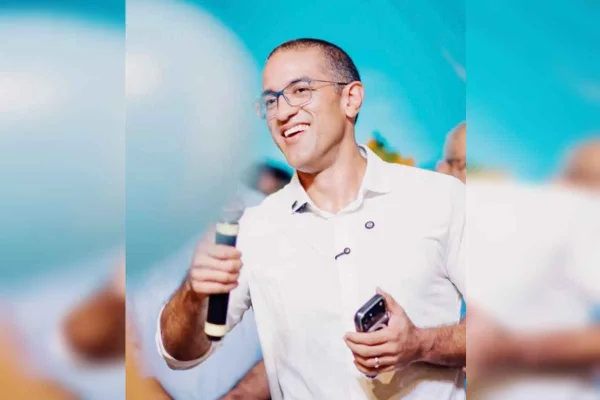 Dino desautoriza TSE e reafirma decisão que impede candidatura de Arthur Henrique em RR