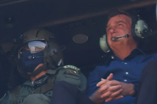 Bolsonaro discursa em tom de ameaça: Judiciário pode “sofrer aquilo que não queremos” - destaque galeria