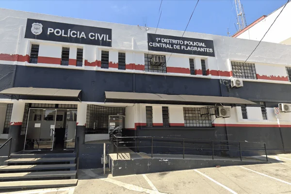 Imagem colorida da fachada onde vai ser registrado o caso de ataque de pitbull - Metrópoles