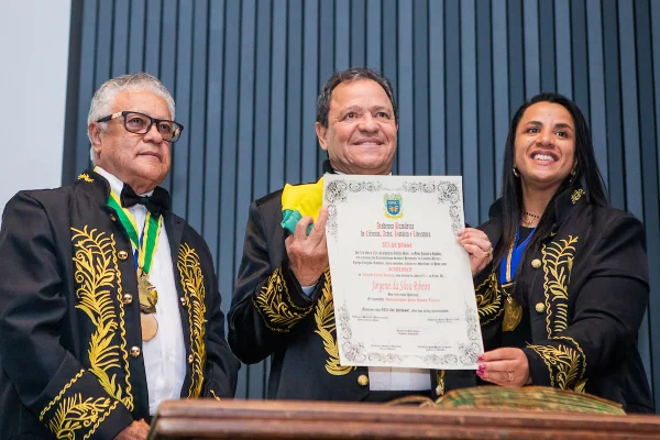 Jorgenei da Silva Ribeiro é empossado