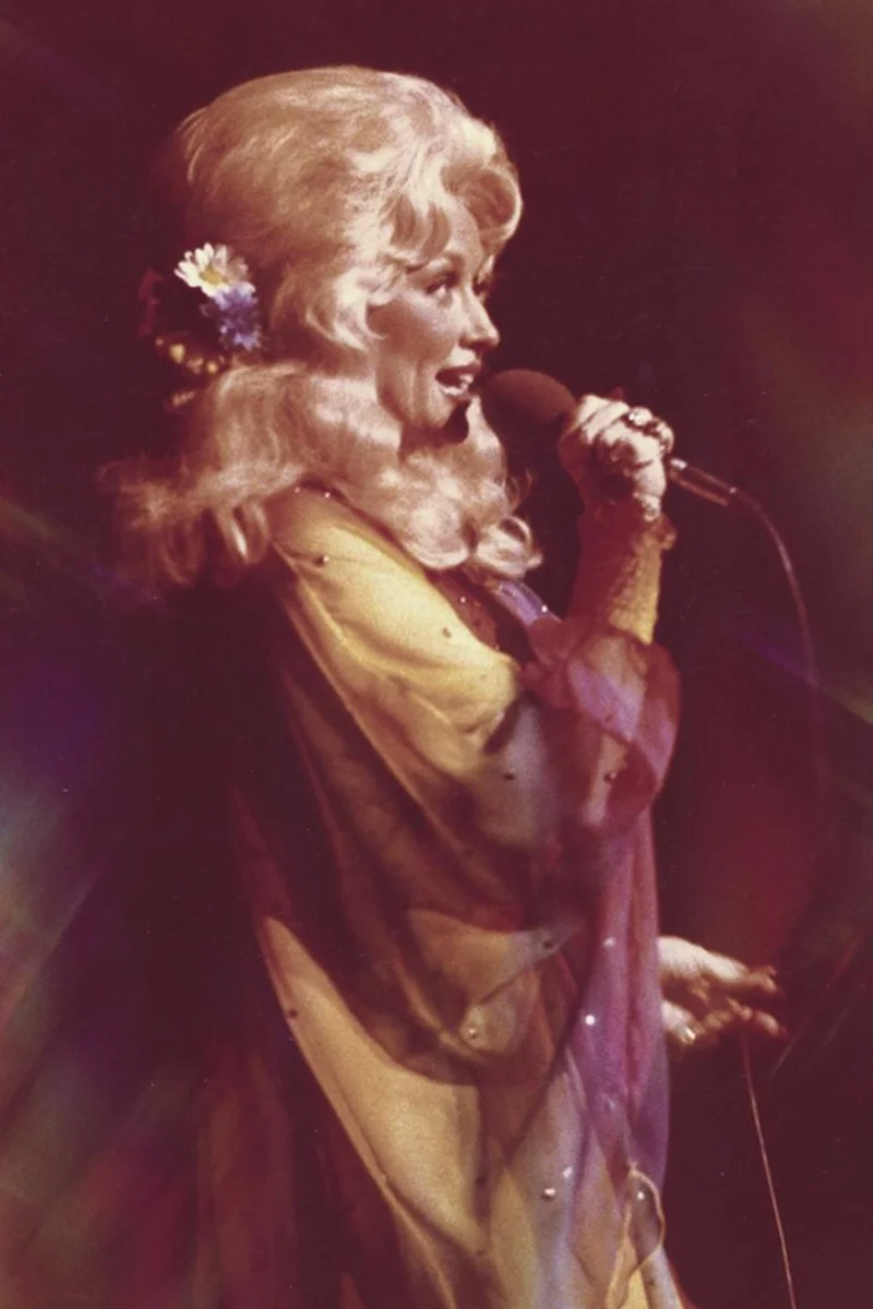 Uma das maiores estrelas da música country, Dolly Parton deixa um legado inesquecível Uma das maiores estrelas da música country, Dolly Parton deixa um legado inesquecível