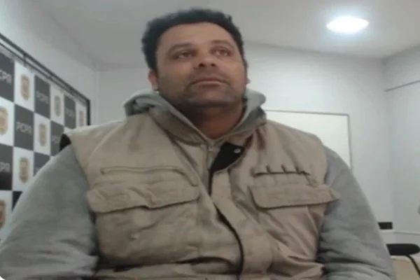 Imagem colorida, humorista marcelo alves durante seu depoimento á polícia- Metrópoles