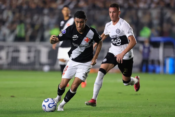 Vasco domina Olimpia, mas empata sem gols pela Copa Sul-Americana