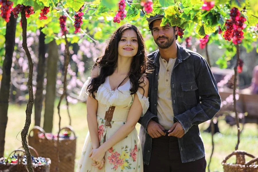 Estreia “Tempo de Amar”, novela com argumento de Rubem Fonseca - imagem 2 Estreia “Tempo de Amar”, novela com argumento de Rubem Fonseca - imagem 2