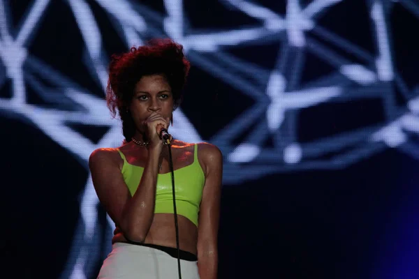 Show de AlunaGeorge encanta Rock in Rio e deixa a dúvida: por que não um dia indie?