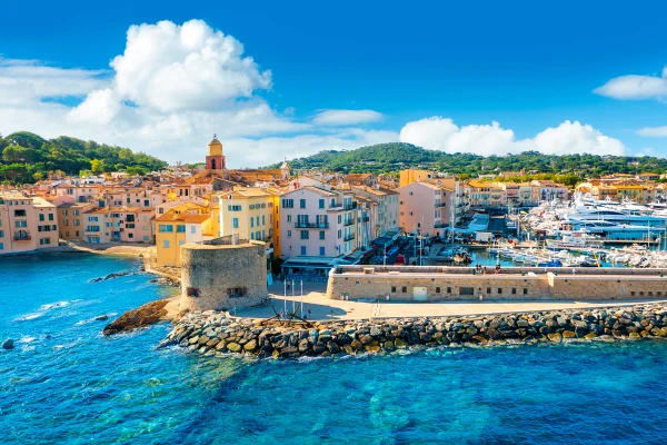 Foto panorâmica de Saint-Tropez - Metrópoles