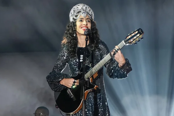 Marisa Monte durante sua nova turnê Portas - Metrópoles