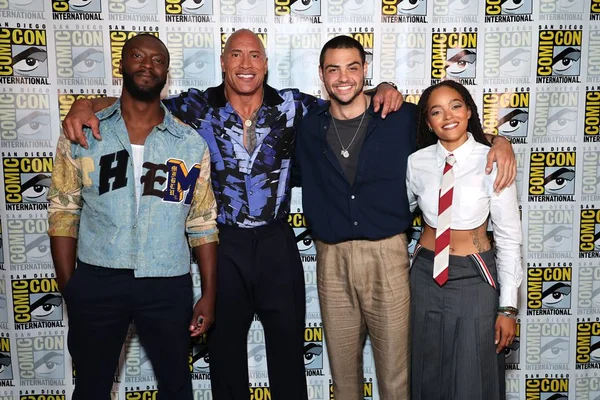 Adão Negro contempla a história de todos os personagens, diz elenco