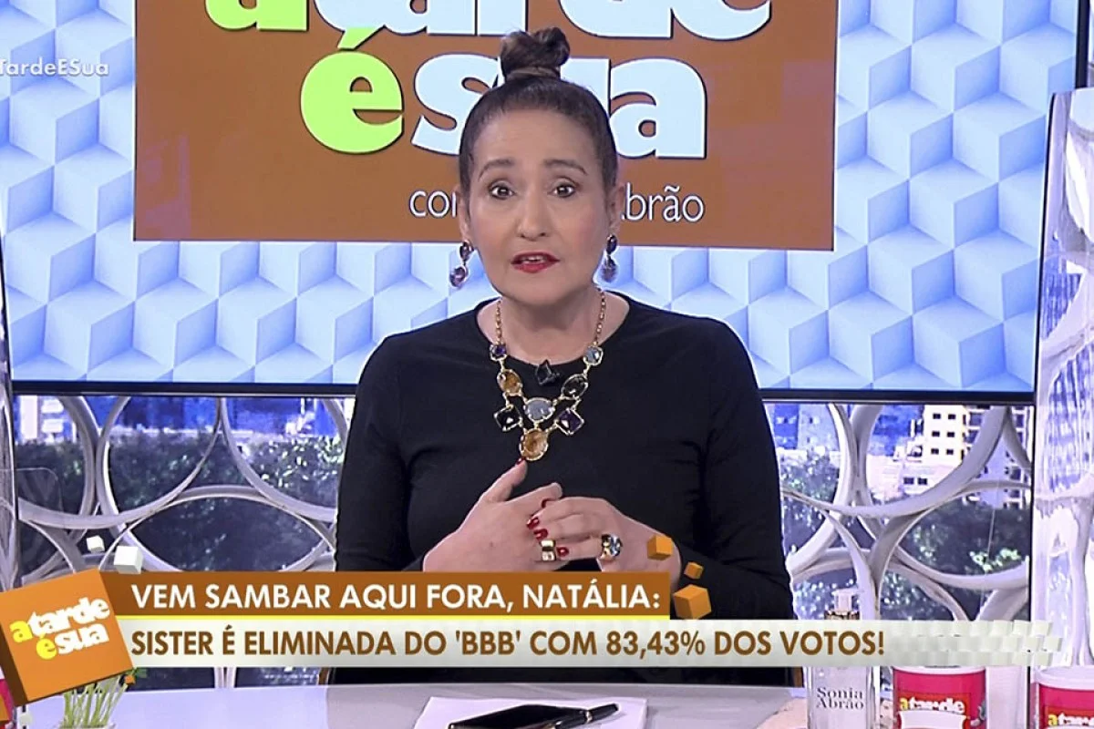 Sonia Abrão detona Natália no programa A Tarde É Sua Sonia Abrão detona Natália no programa A Tarde É Sua